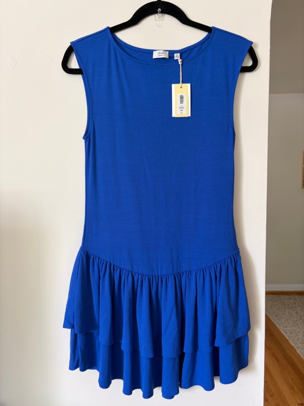 NEW WITH TAGS Aritzia GoodLux Bloomsbury Dress